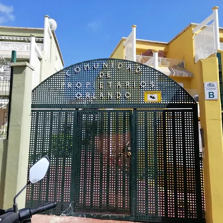 Апартаменти Newly Renovated Modern In Orlando Complex,